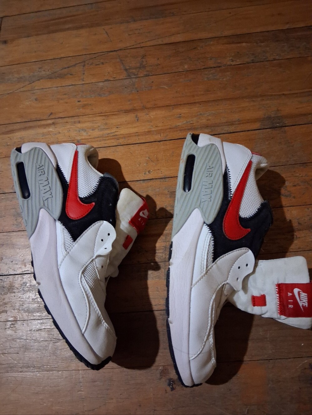 Nike Air White Black Red Retro Sneakers - Picture 3 of 8